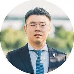 陳 闊