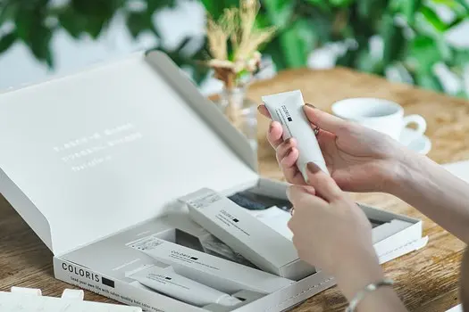 株式会社カラリス