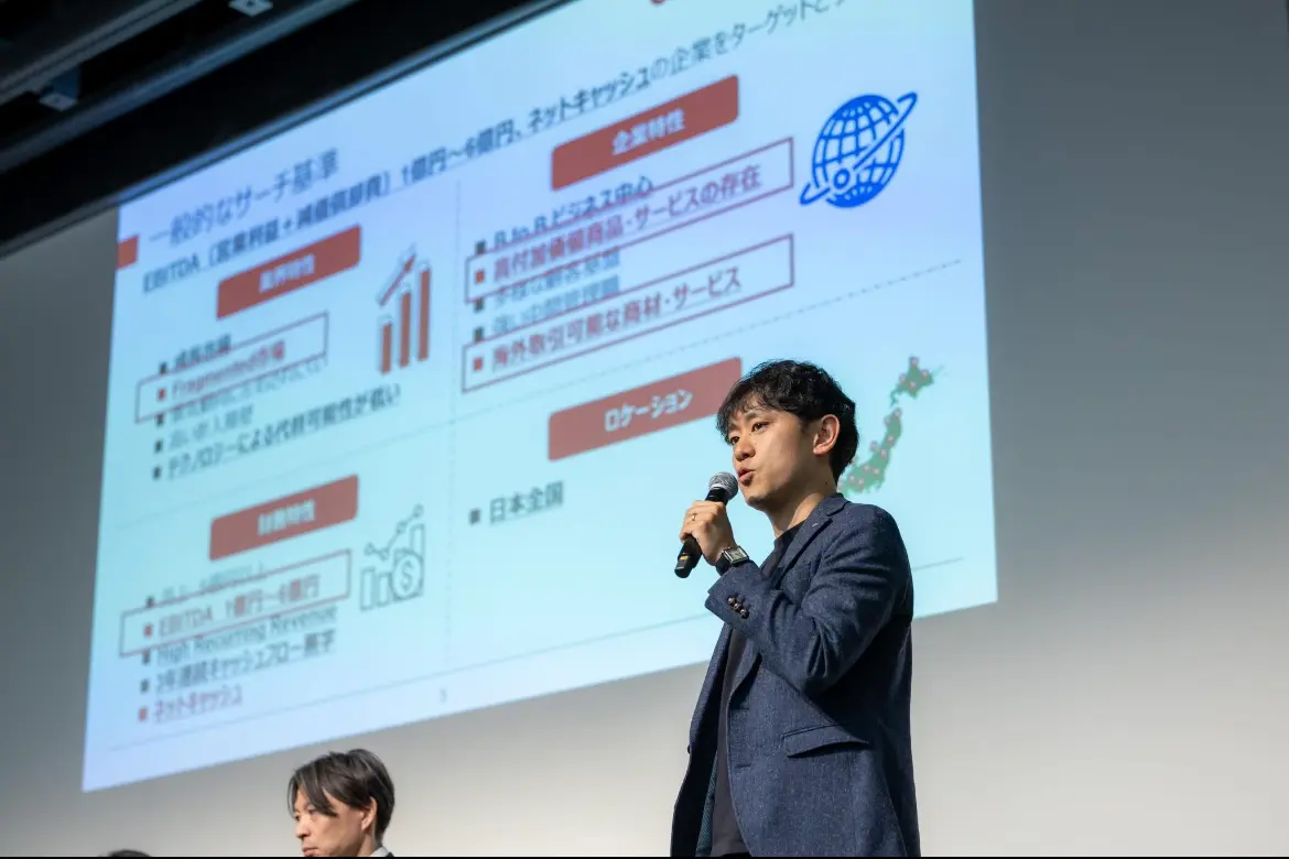 講演する小林靖氏