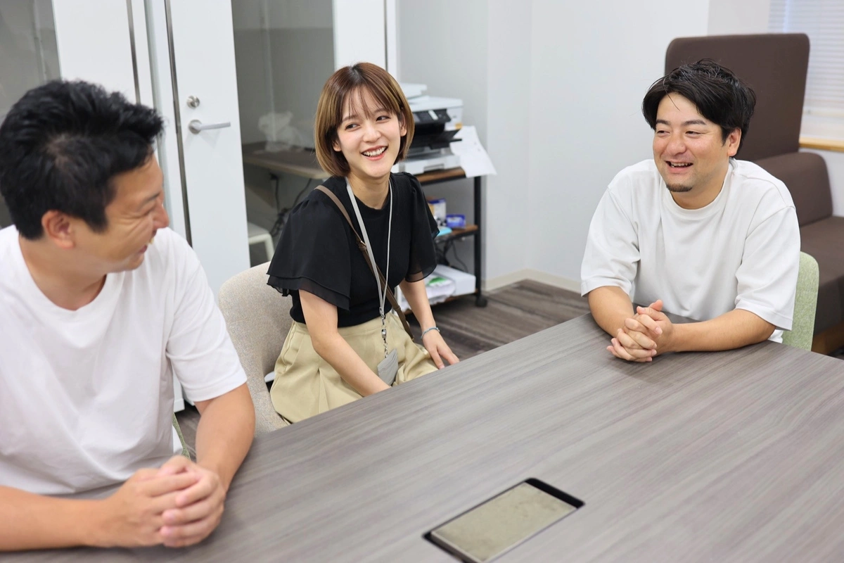 インタビューの様子