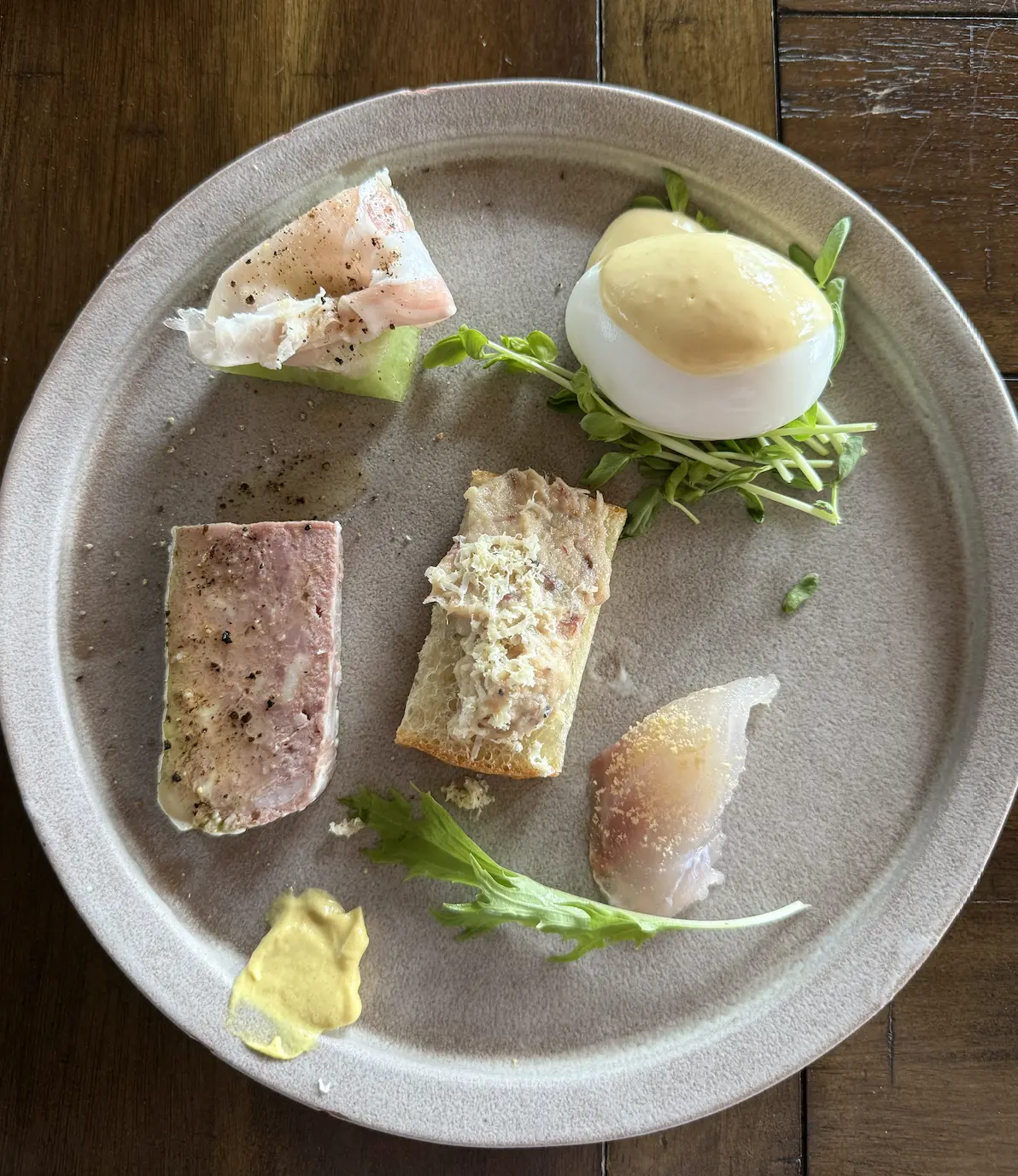 前菜の盛り合わせ