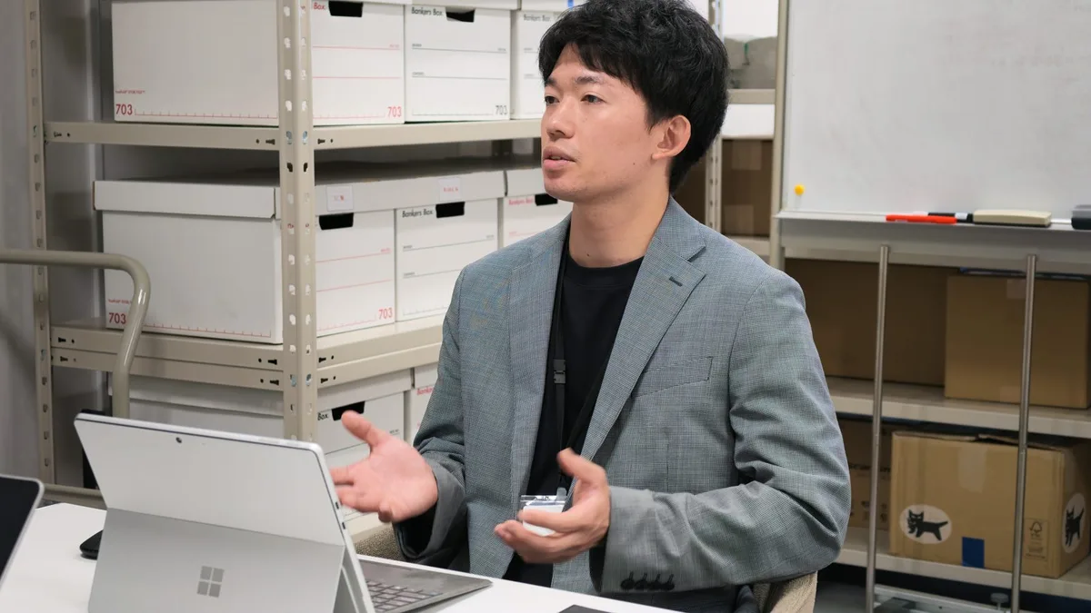 読者に語りかける牧野さん